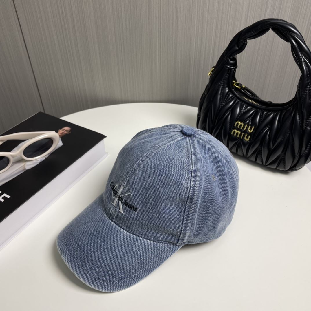 Louis Vuitton Caps